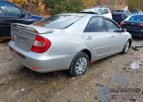 2004 Toyota Camry Le from USA, damaged, VIN 4T1BE30K44U918065